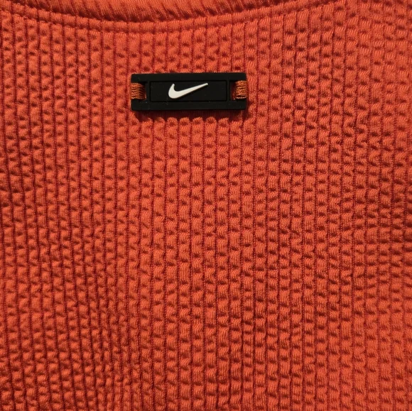 Nike Scarlet Textured Activewear Top - Picture 5 of 8